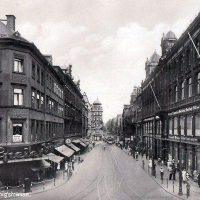 Königsstraße rechts das Modehaus