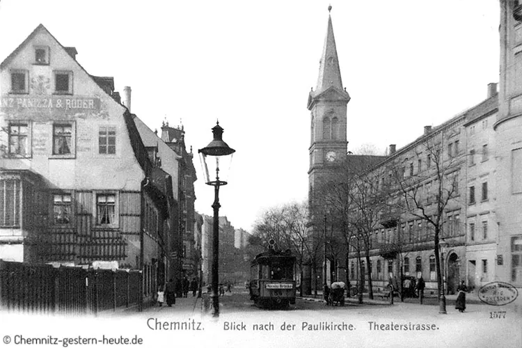 Paulikirche und Theaterstrasse in Chemnitz